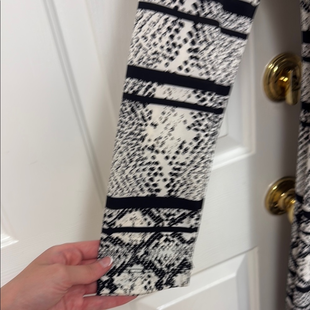 BCBG Black and White Patterned Wrap Dress - Picture 7 of 11